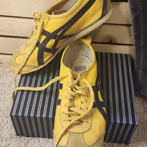 Tiger Yellow and Black Asics